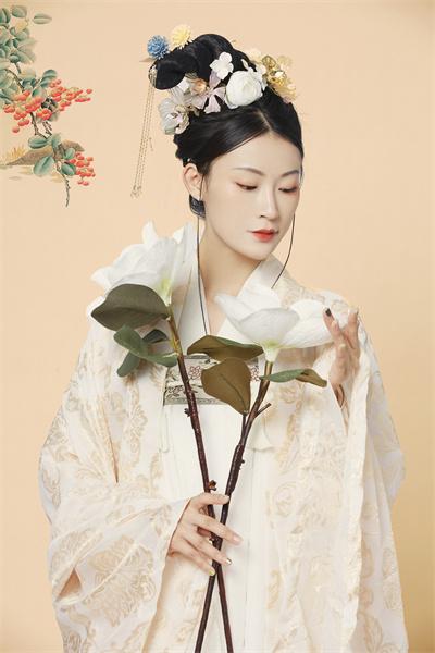 欧曼谛成都学化妆培训多久,才能成为专业的化妆造型师