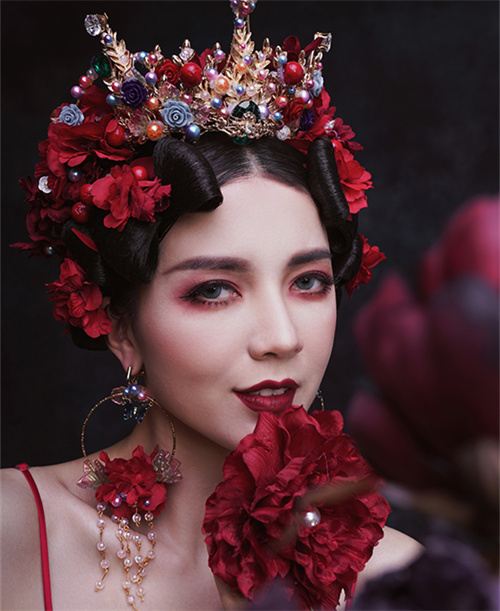 2021-成都-2020春季形象设计与艺术创意—姝-化妆师：吴伊甸-周嘉雯-叶凤玲-乐雯婕-郑思怡-摄影：周星辰-后期：张玉婷-模特：沈冰（修片）.jpg