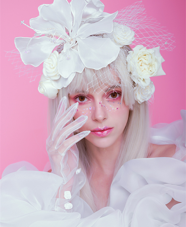 2021-成都-2020春季形象设计与艺术创意—冰雪梦缘-化妆师：严珊-章佳伟-彭煜婷-林偲偲-龙静雅-摄影：周星辰-后期：张玉婷-模特：yana（修片）.jpg