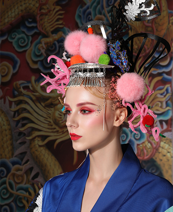 中式组7号 成都2018春季现代人物形象设计创意一班 《古韵》.jpg