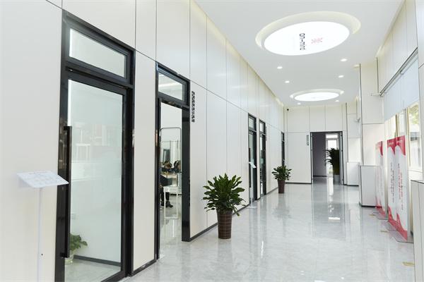 师资如何对选择化妆学校有什么影响嘛