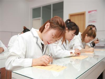 去哪学习半永久好？