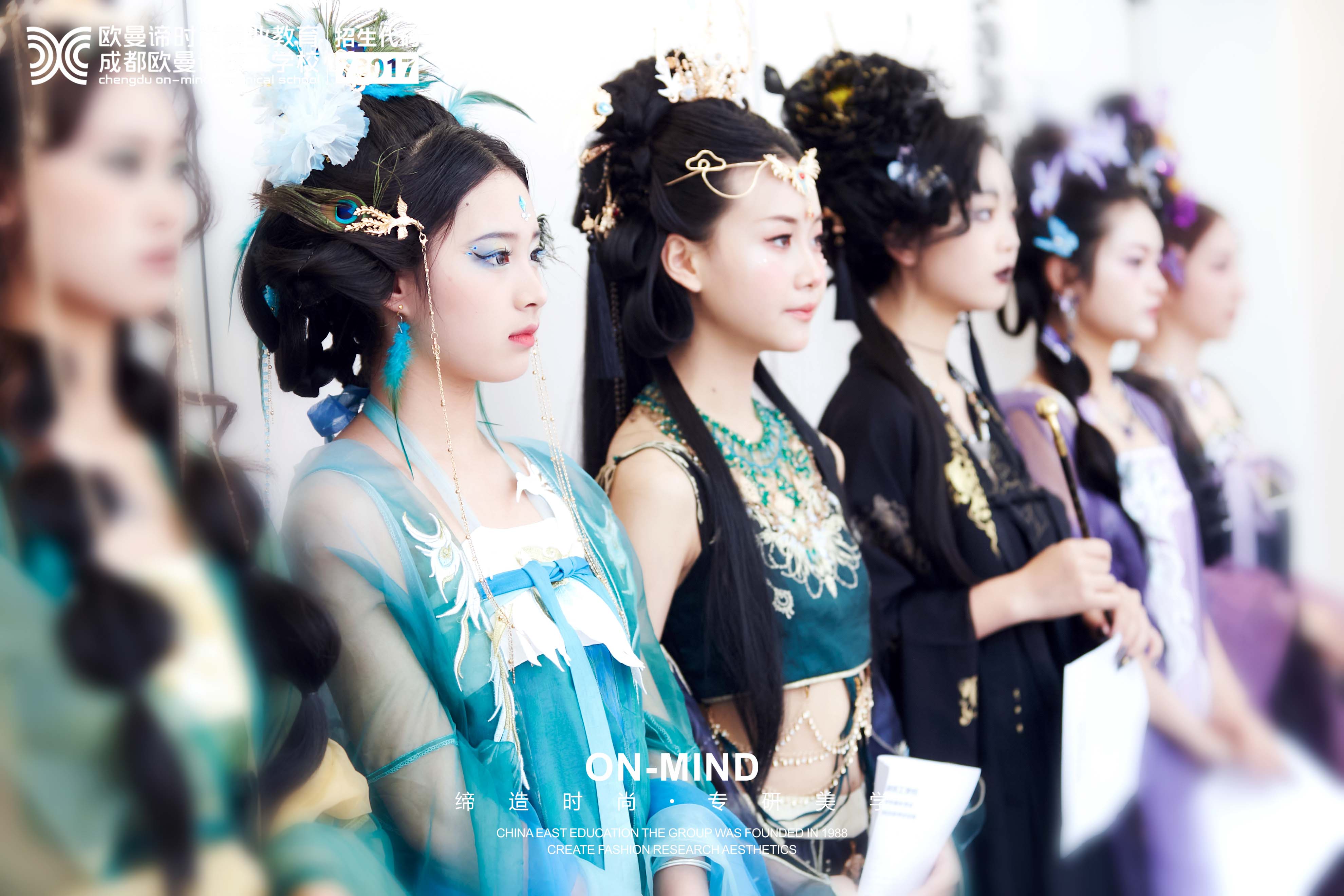 学化妆去化妆学校学习一般要多长时间？