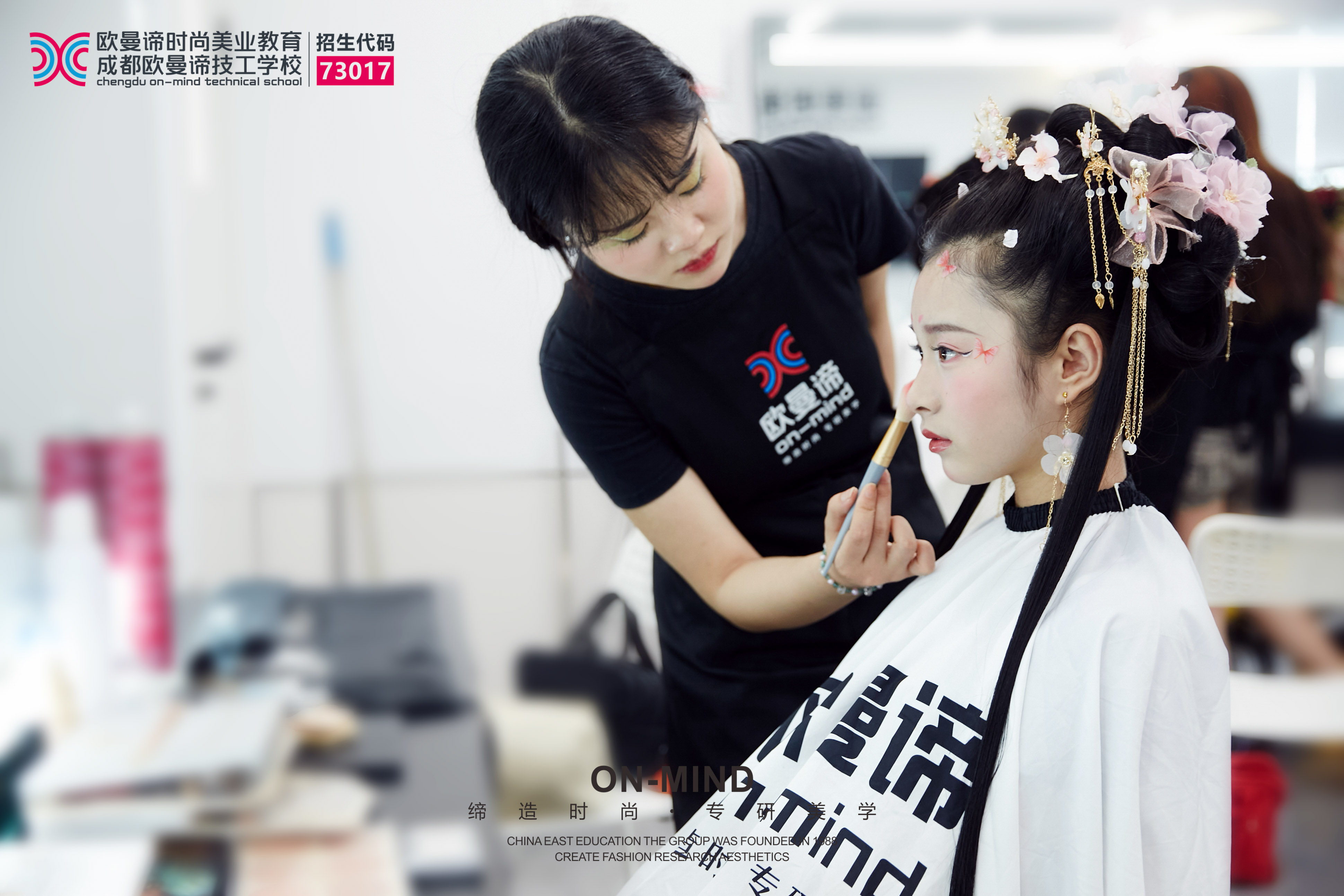 学化妆要天赋吗？化妆小白怎么学化妆？